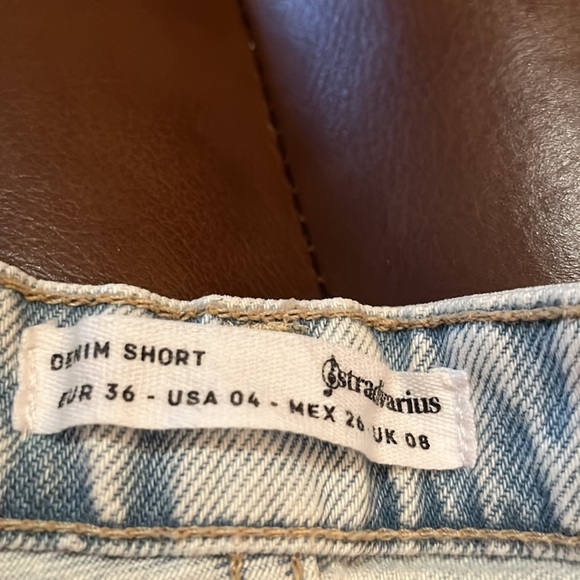 Shorts - Picture 4 of 4